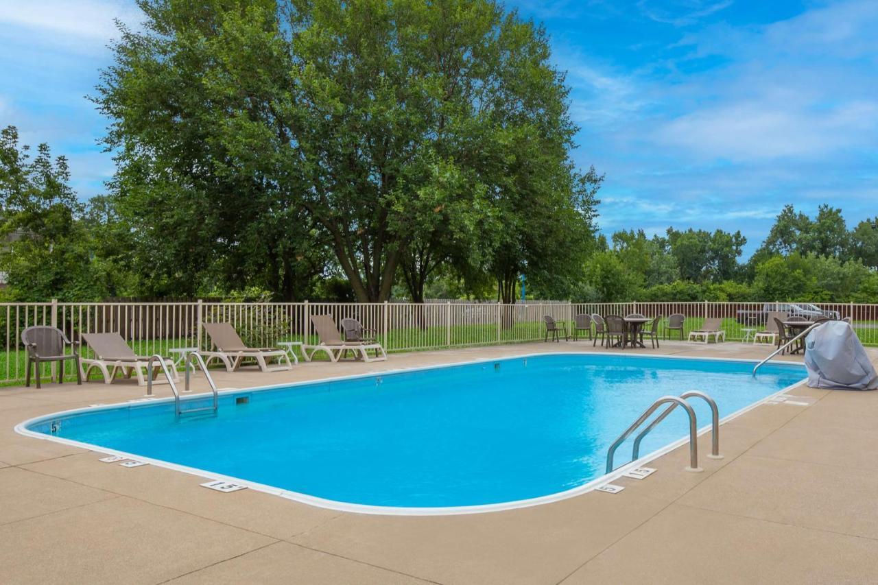 Best Western Northwest Indiana Inn Hammond Exterior photo